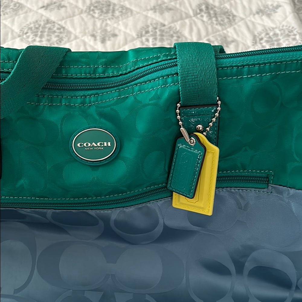 Coach Green and Blue Tote Bag with Dual Handles and Zipper Closure - Picture 2 of 9